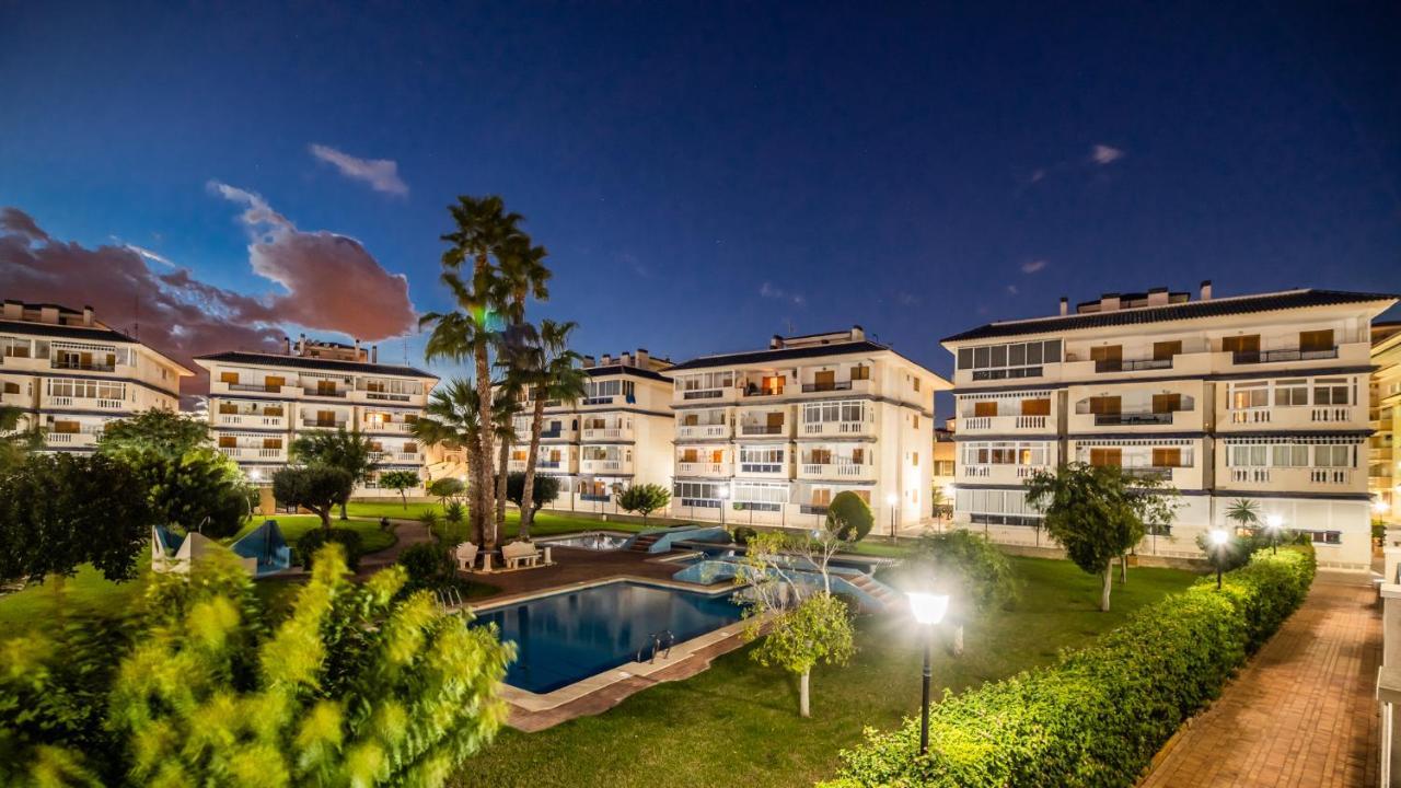 Martas Apartment Ла-Мата Экстерьер фото