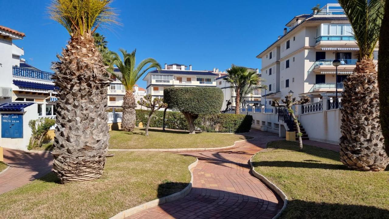 Martas Apartment Ла-Мата Экстерьер фото